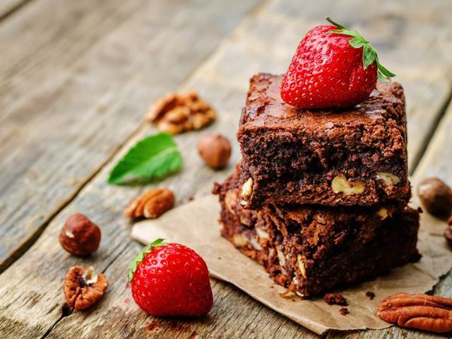 Bezlepkové valentýnské brownies s malinami