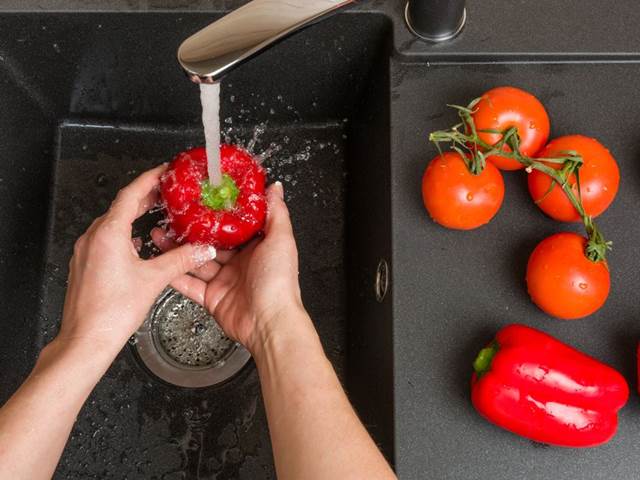 Jedlá soda odstraní skoro všechny pesticidy z ovoce a zeleniny